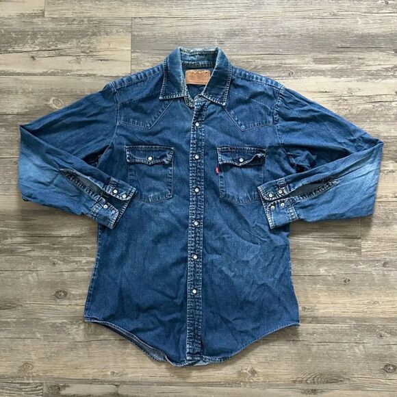 Vintage Levi's Denim Western Pearl Snap Button Shirt Size Medium - Picture 1 of 7